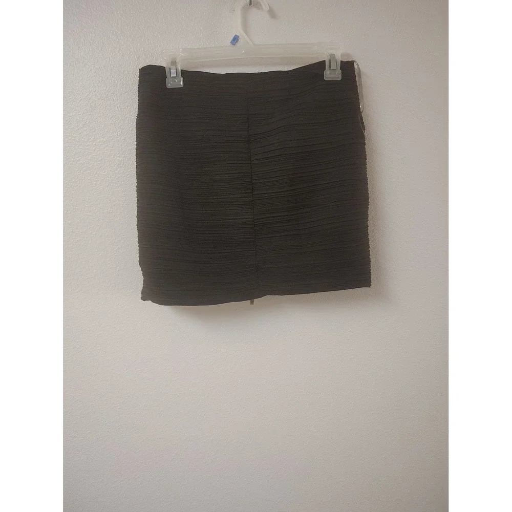 Twenty One Black Studded Zipper Front  Skirt Large L Edgy Night - Picture 3 of 3